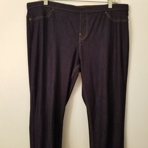HUE XL Cropped Jeggings With Side Zipper at Bottom
